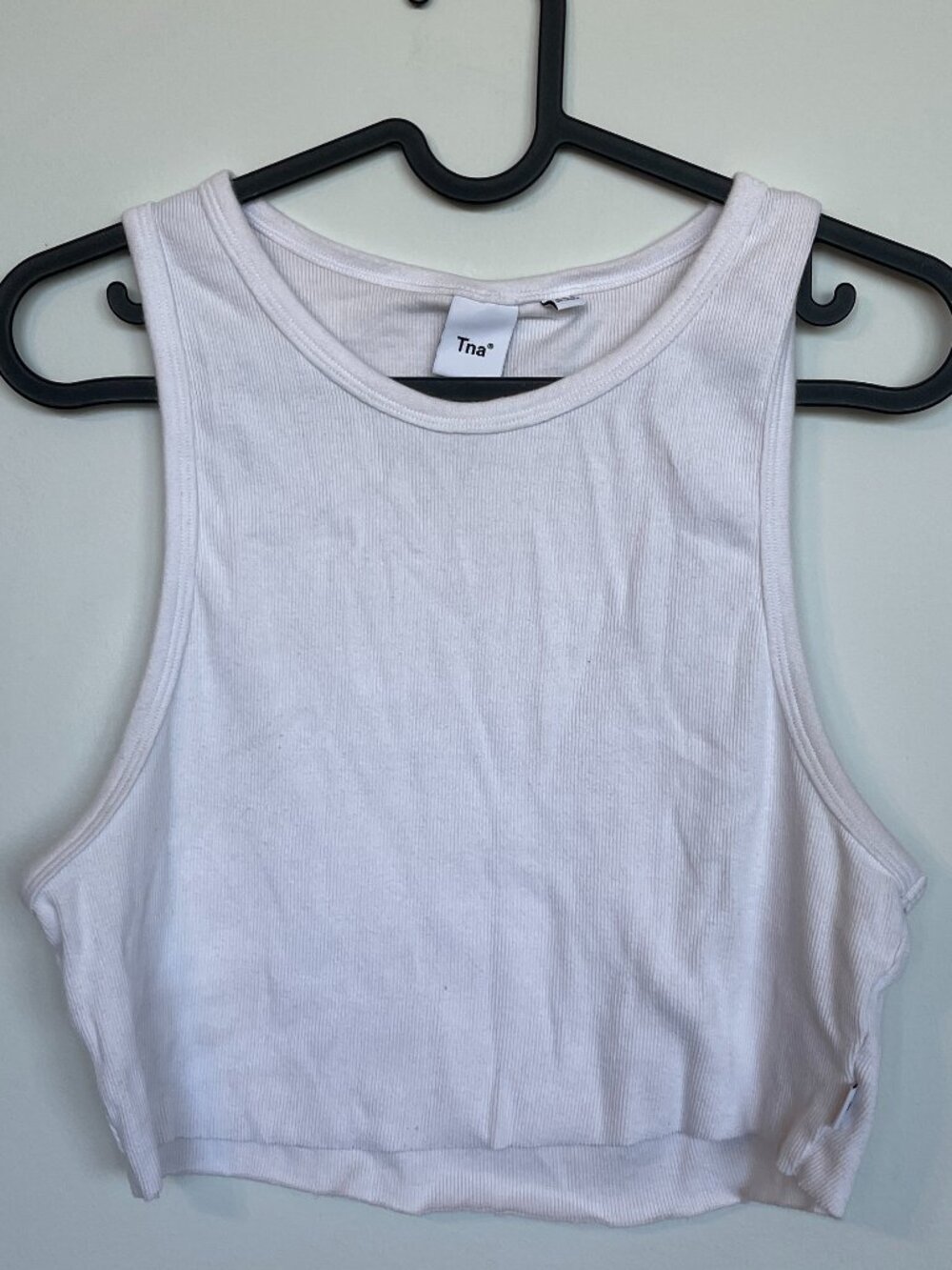 ARITZIA TNA CROPPED RIBBED TANK TOP IN WHITE SIZE XL